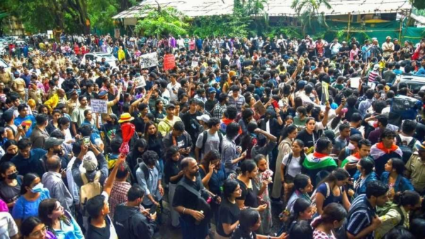 छात्र आंदोलन : पेपर लीक से राजनीति तक... 26 दिनों में कैसे बदला जंतर-मंतर आंदोलन