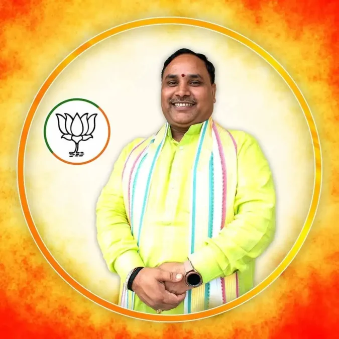 1993 में संघ प्रचारक से सफर शुरू करने वाले कर्मवीर सिंह बने छत्तीसगढ़ भाजपा प्रदेश महामंत्री (संगठन)। जानिए उत्तर प्रदेश से झारखंड और रायपुर तक का उनका 3 दशक का सफर।